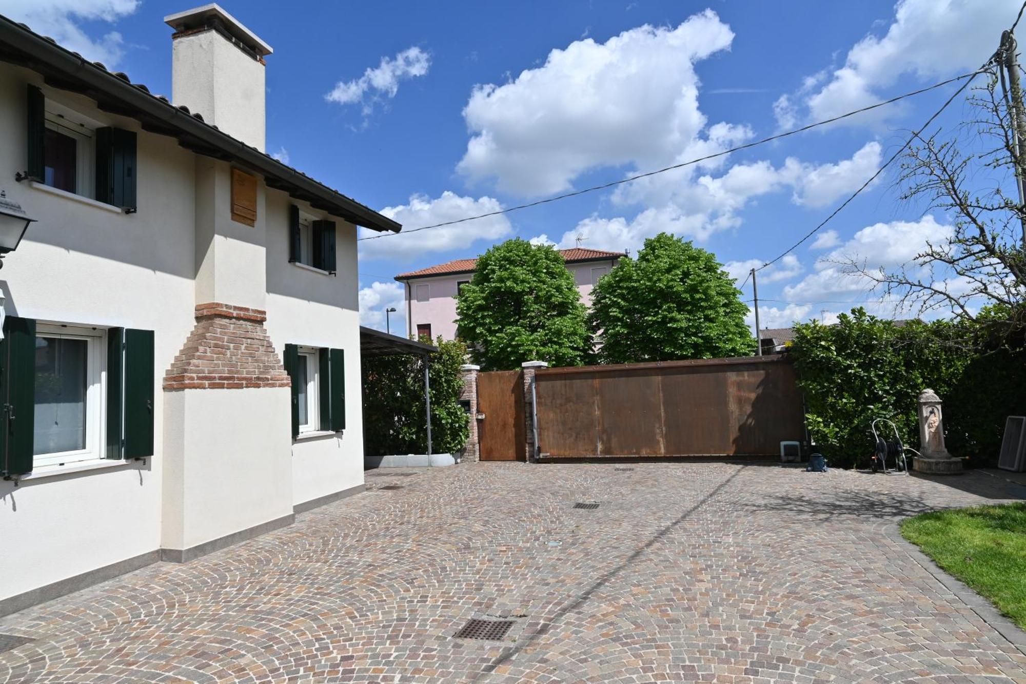 Ca Centosa Artistic House Villa Storica Ristrutturata Con Patio E Giardino Cittadella Exteriör bild
