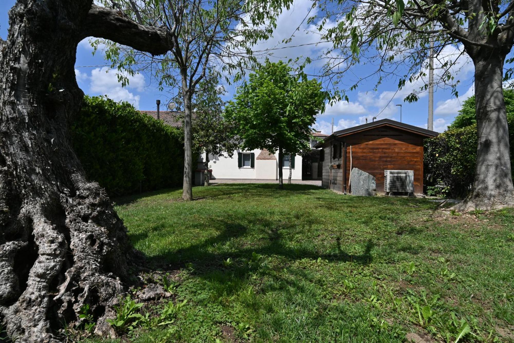Ca Centosa Artistic House Villa Storica Ristrutturata Con Patio E Giardino Cittadella Exteriör bild