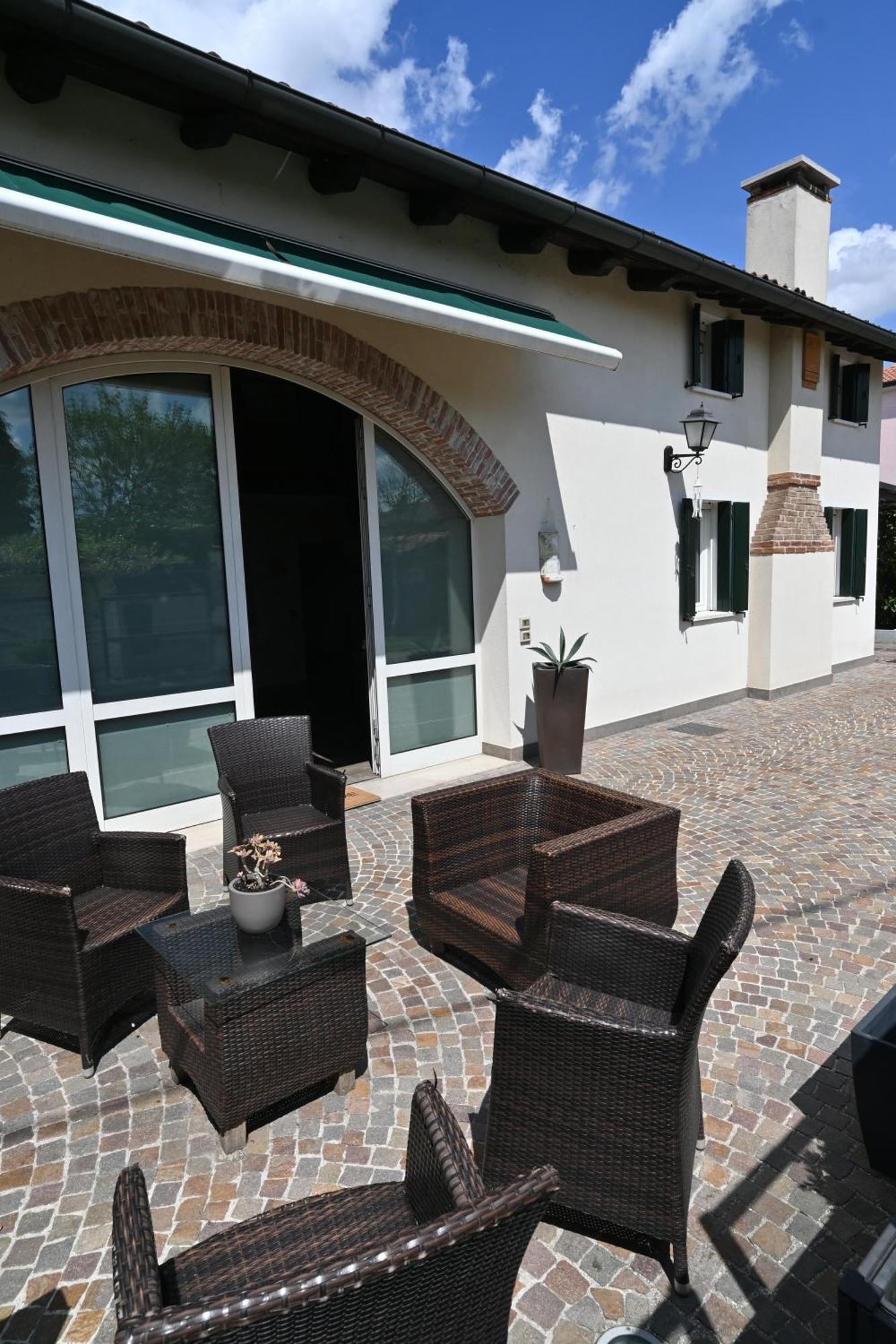 Ca Centosa Artistic House Villa Storica Ristrutturata Con Patio E Giardino Cittadella Exteriör bild